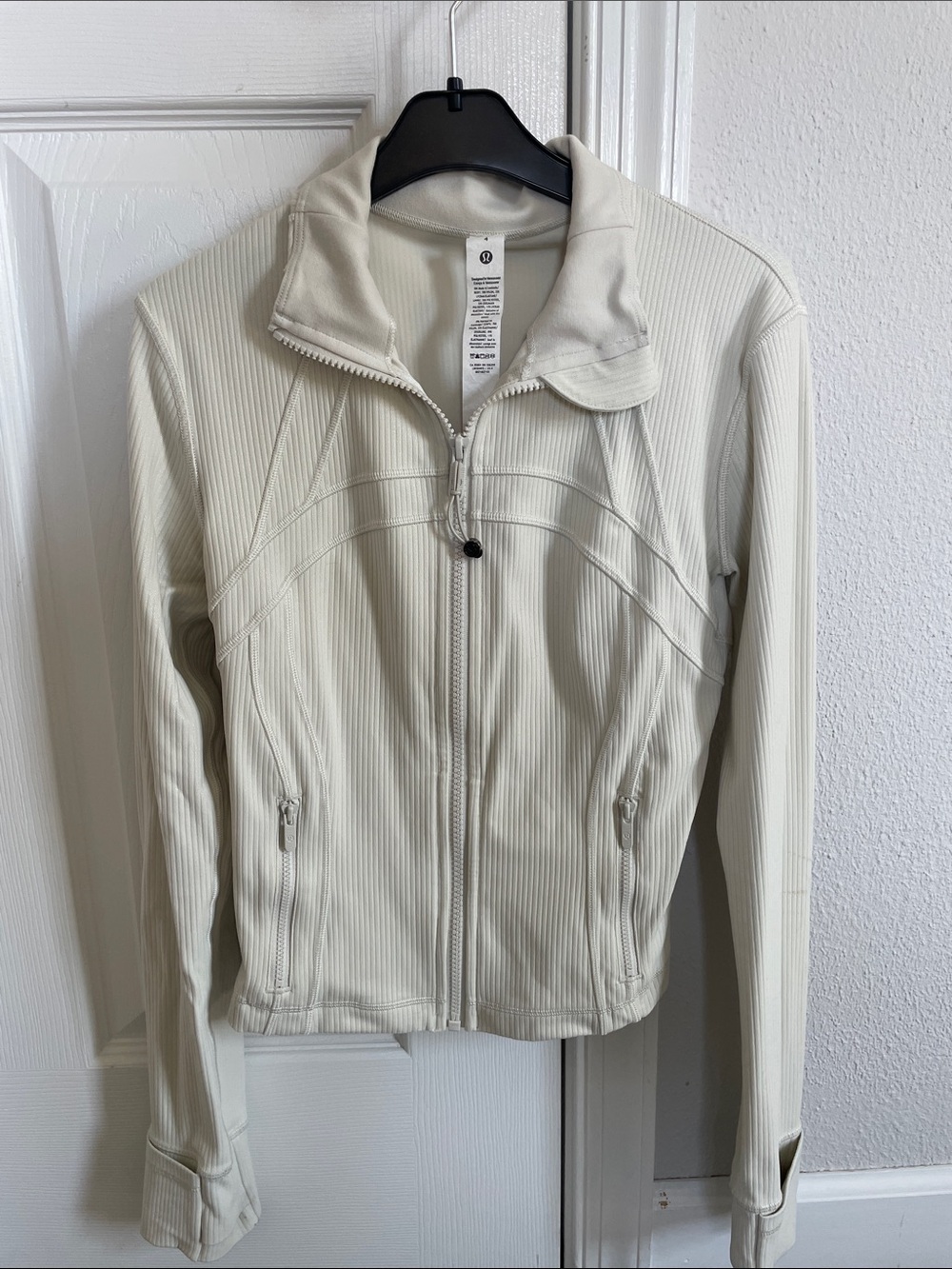 Lululemon athletica jacket top - size 4 - like new